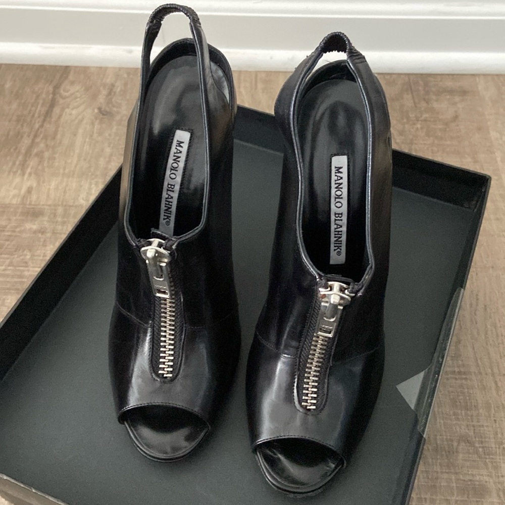 Manolo Blahnik black sandals